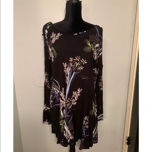 Free People Slit Sleeve Top ✨